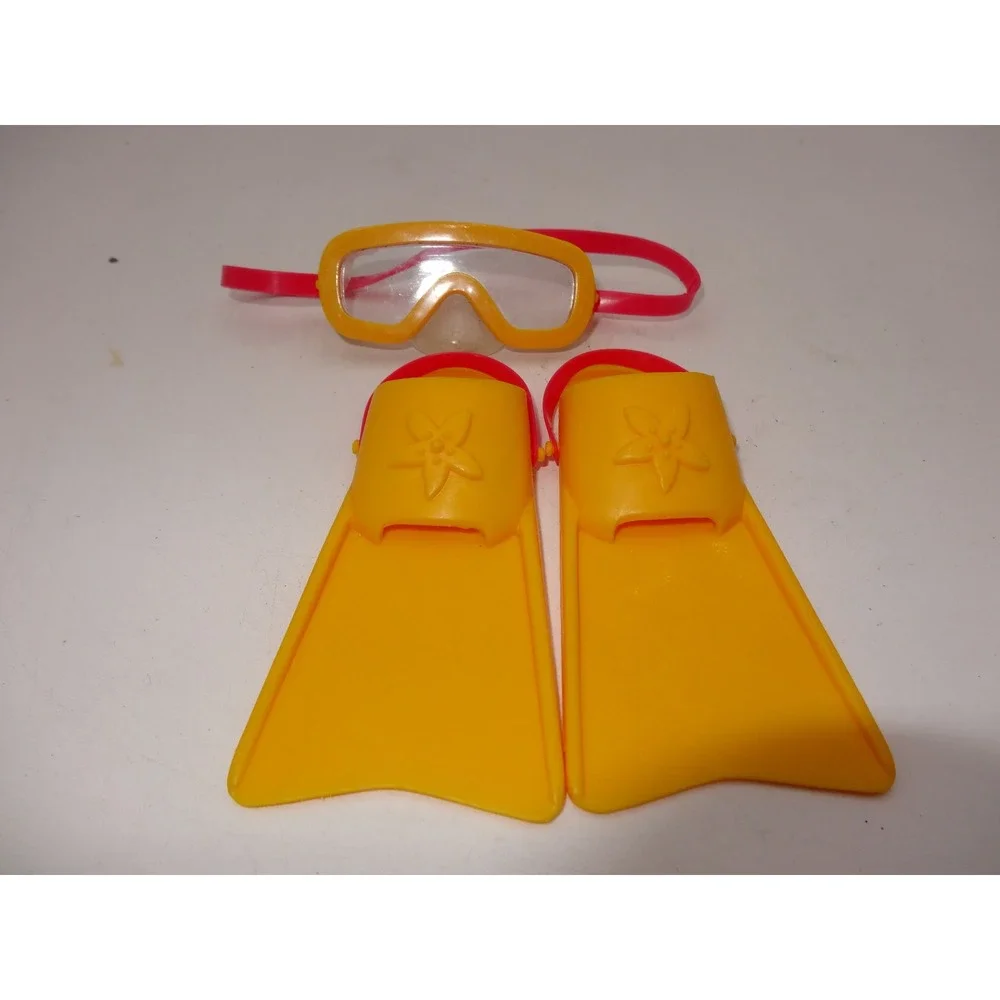 American Girl Of Today Pleasant Company Swim Set Fins Flippers Mask